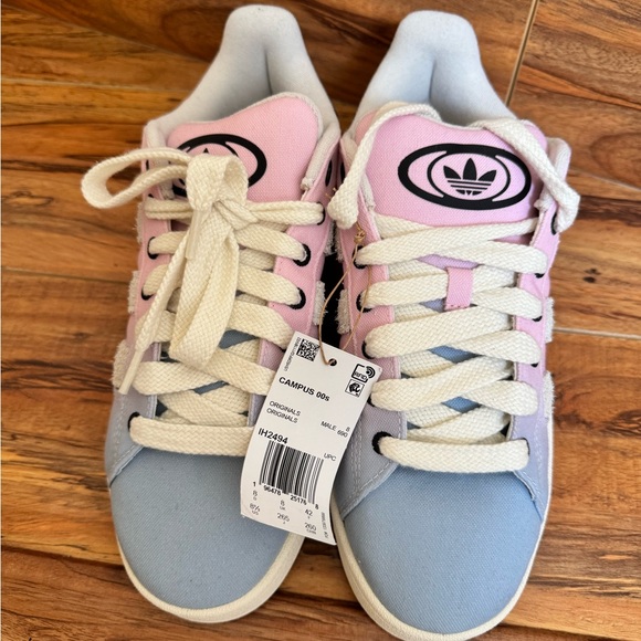 Men’s Pink and Blue Sneakers - Picture 3 of 4